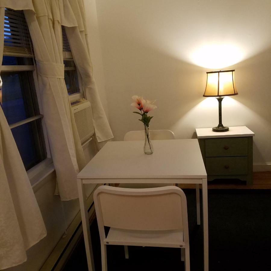 The Becket Motel 외부 사진