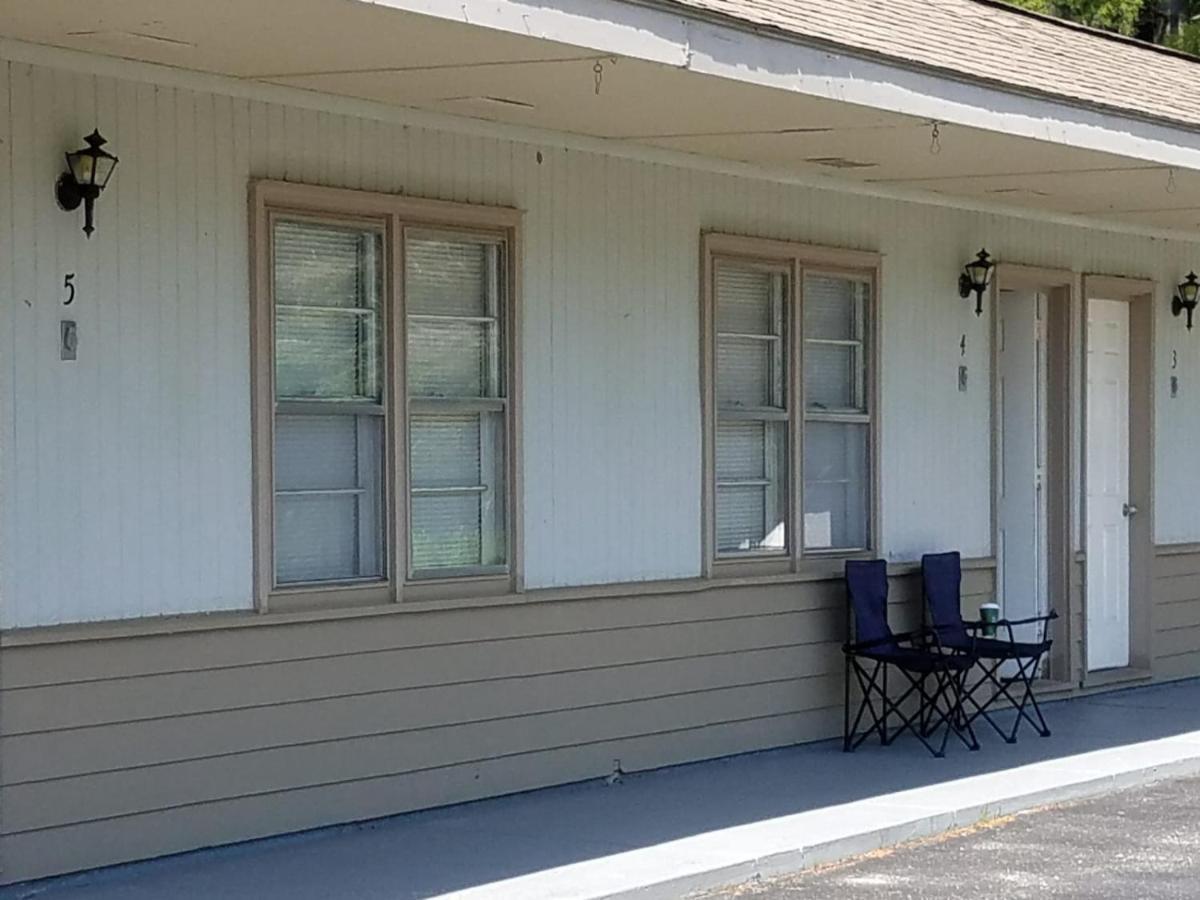 The Becket Motel 외부 사진